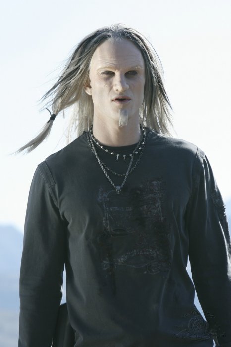 The Wraith (Neil Jackson) uses make-up to disguise himself on Earth.
