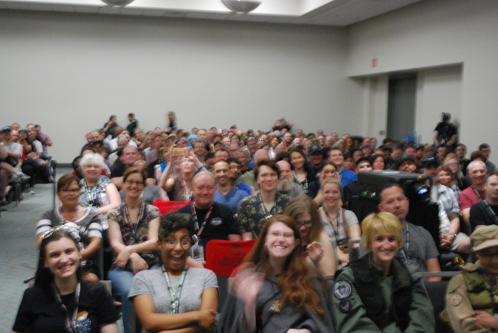 Stargate fans are ready for the panel!
