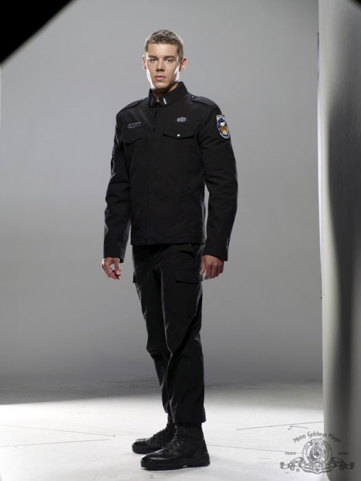 Lt. Matthew Scott (Brian J. Smith)
