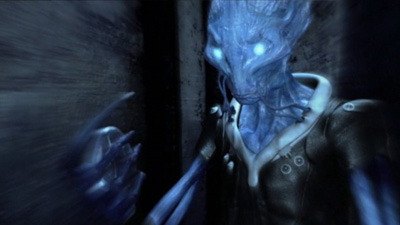 Through flashes in the alien's memory, what was suspected is confirmed: it was using a stone.
