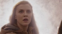 When the series first begins, Dylan Weir (Sara Canning) needs a bit of time to adjust to the prehistoric sights before her eyes.