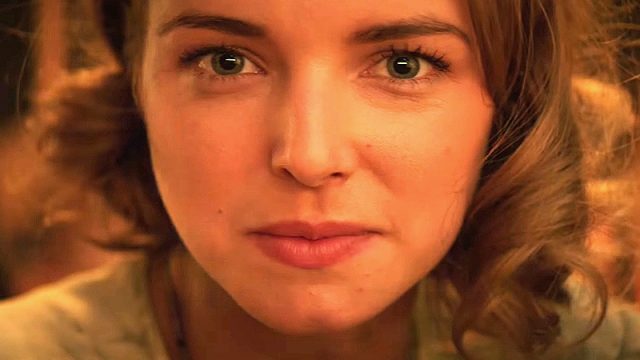 Stargate Origins ("That's A Wrap" Teaser) - Ellie Gall