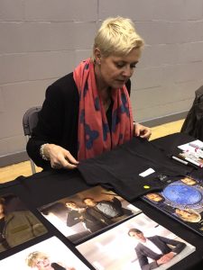 Wales Comic Con (2019) - Amanda Tapping autograph table