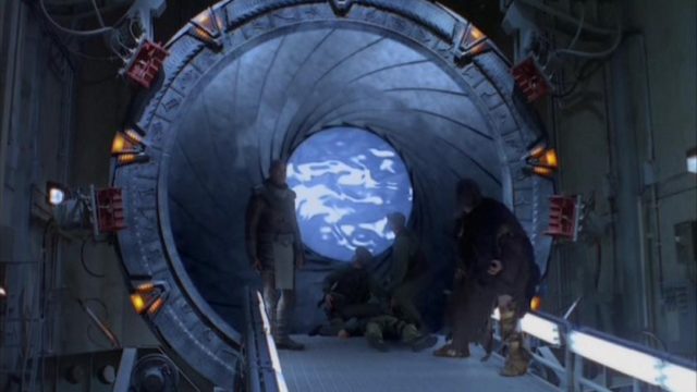 Stargate iris closing ("Children of the Gods")