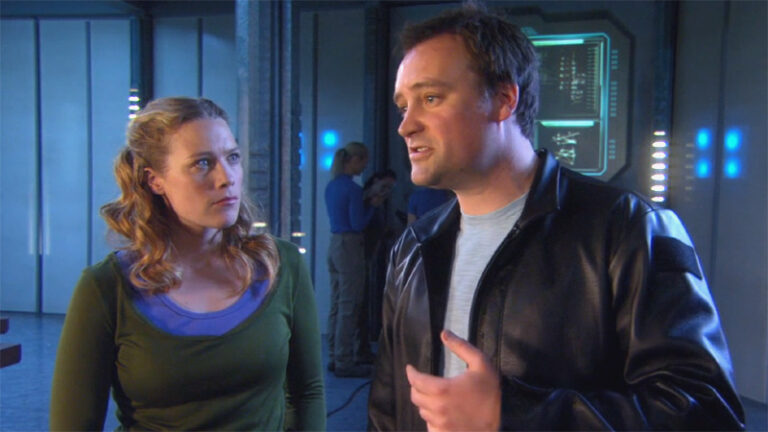 Jeannie Miller and "Rod" McKay (Kate and David Hewlett)