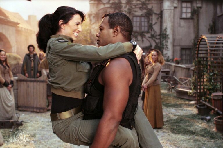 Vala greets Teal'c ("Line In the Sand")