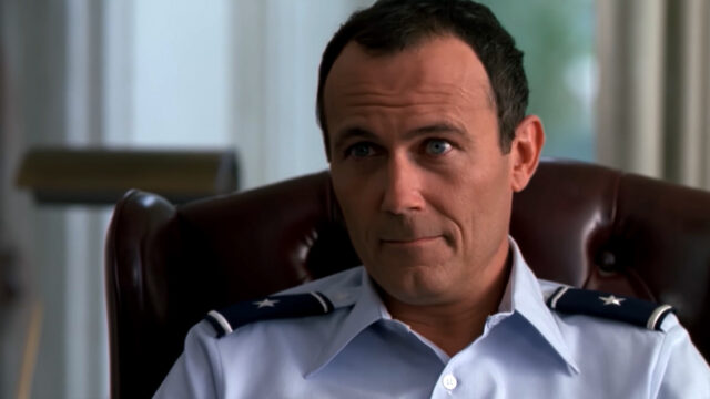 General Kerrigan (Michael Kopsa)