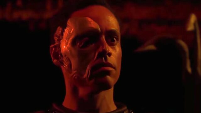 Apophis reveals himself to SG-1 ("Jolinar's Memories")